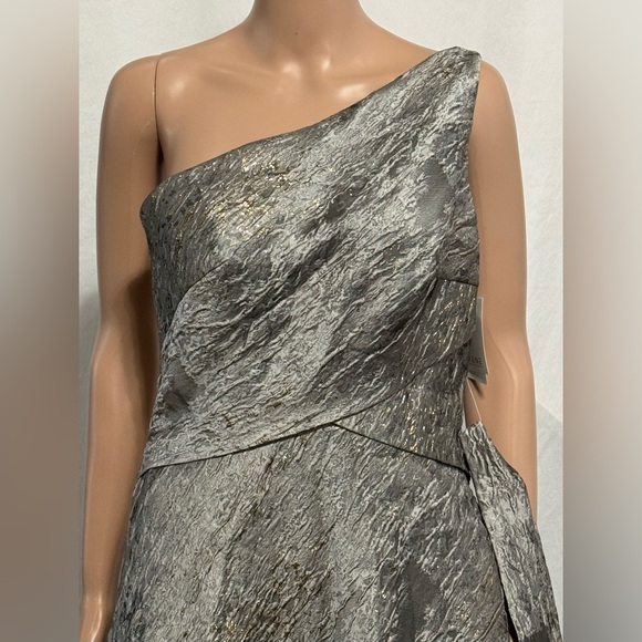 Rene Ruiz Collection Astmmetric Metallic One Shoulder Brocade Gown L17115 Size 6 - Picture 9 of 14